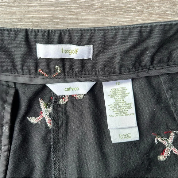 Liz Golf Cathren Golf Club Embroidered Capri Pants - Picture 9 of 13